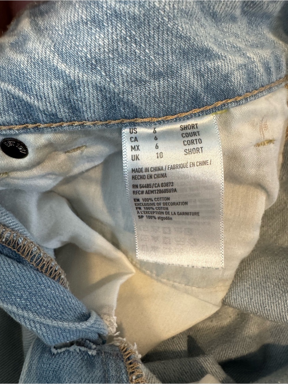 American Eagle Tomgirl Jeans - Picture 9 of 9